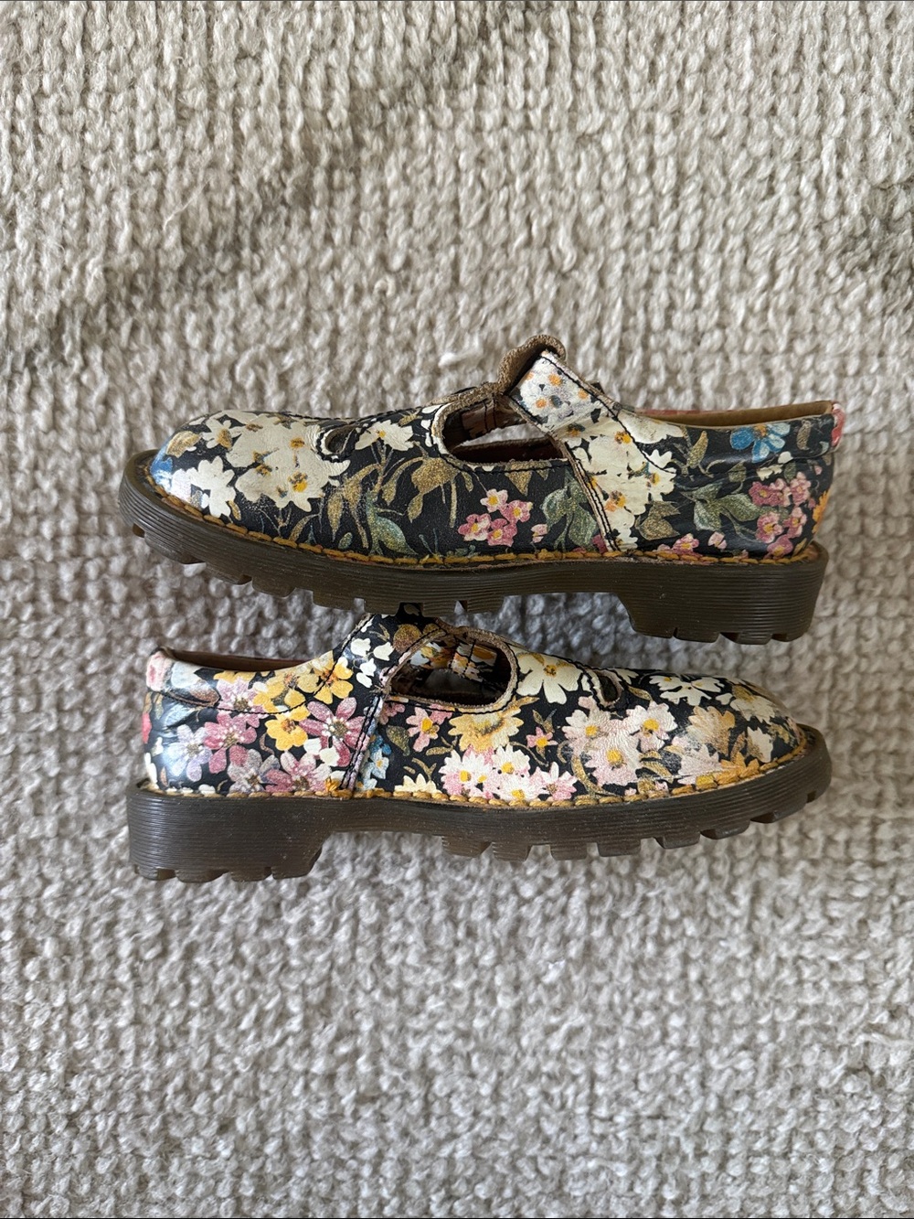Dr. Martens Darcy Floral Double Strap Mary Janes Size 2